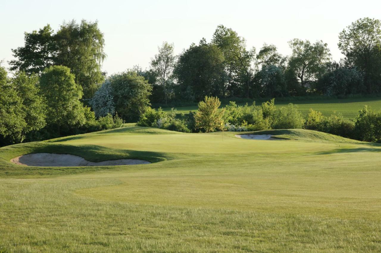 Golf De Pierpont Hotel 3*